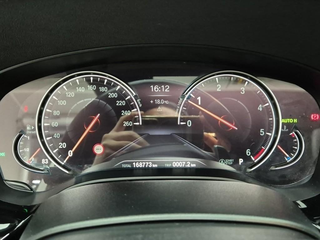 BMW 5 Series - Vista 11