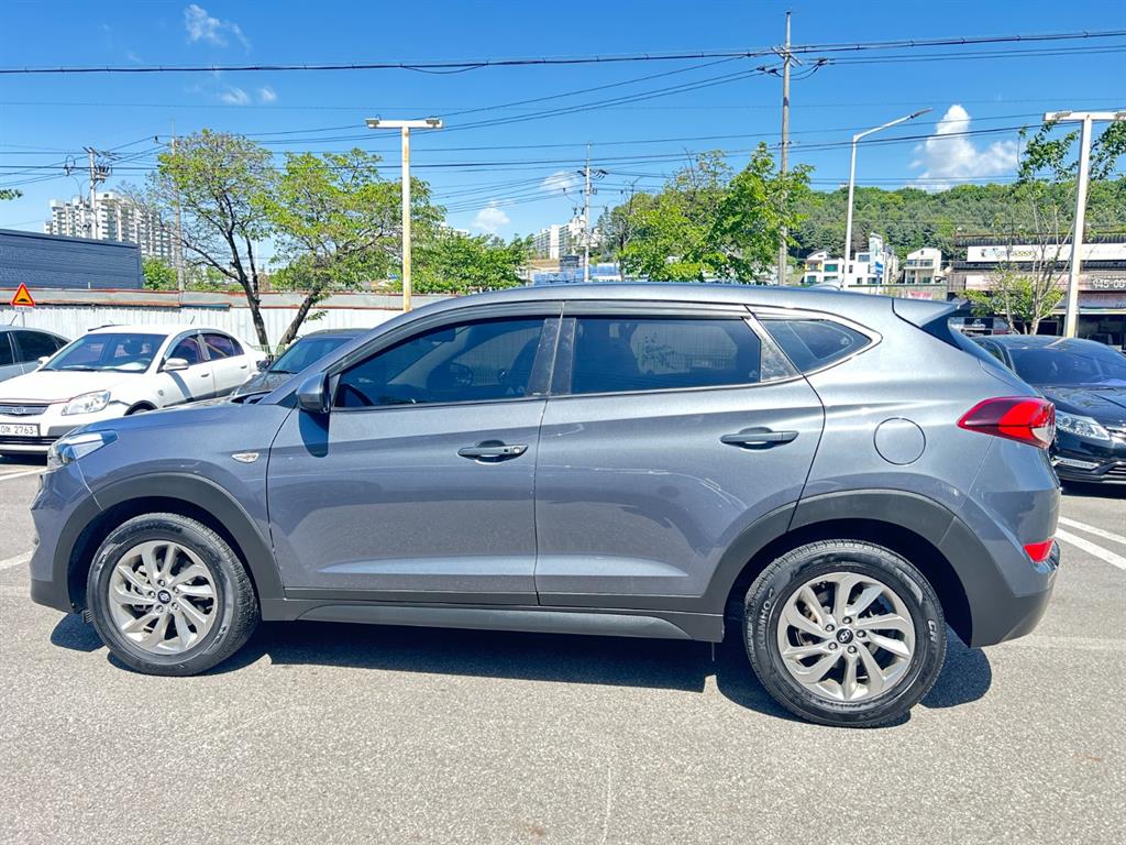 HYUNDAI Tucson - Vista 7