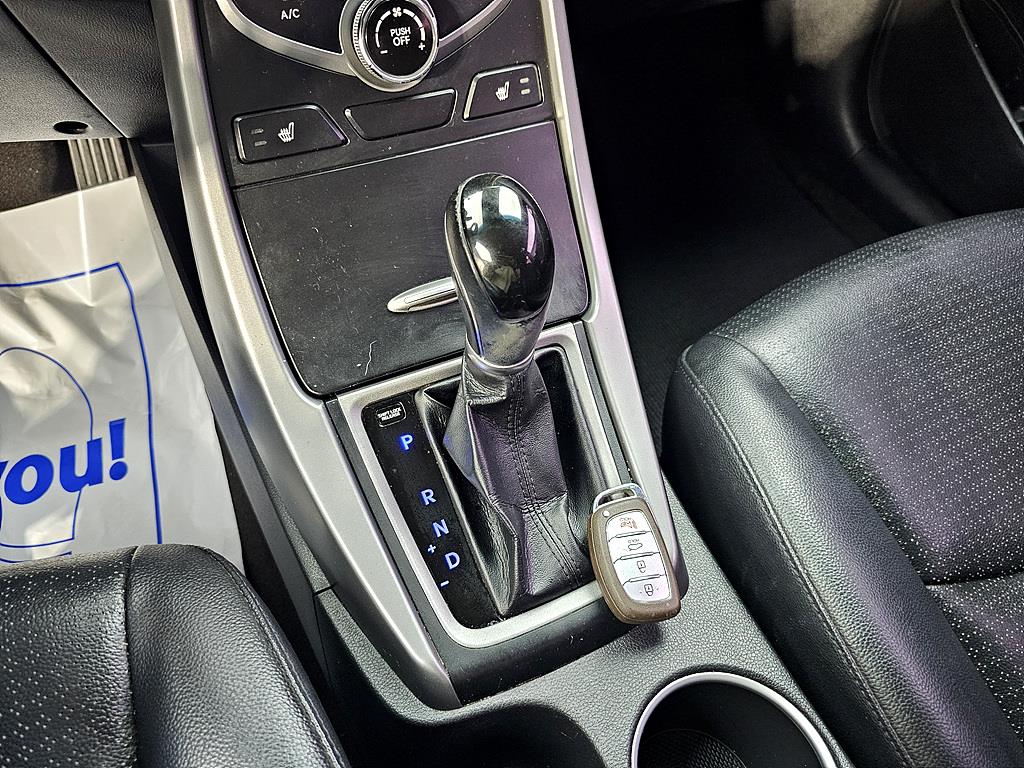 HYUNDAI Avante 2014 Blanco - Importación desde Corea - HF Imports Iquique - Foto 16