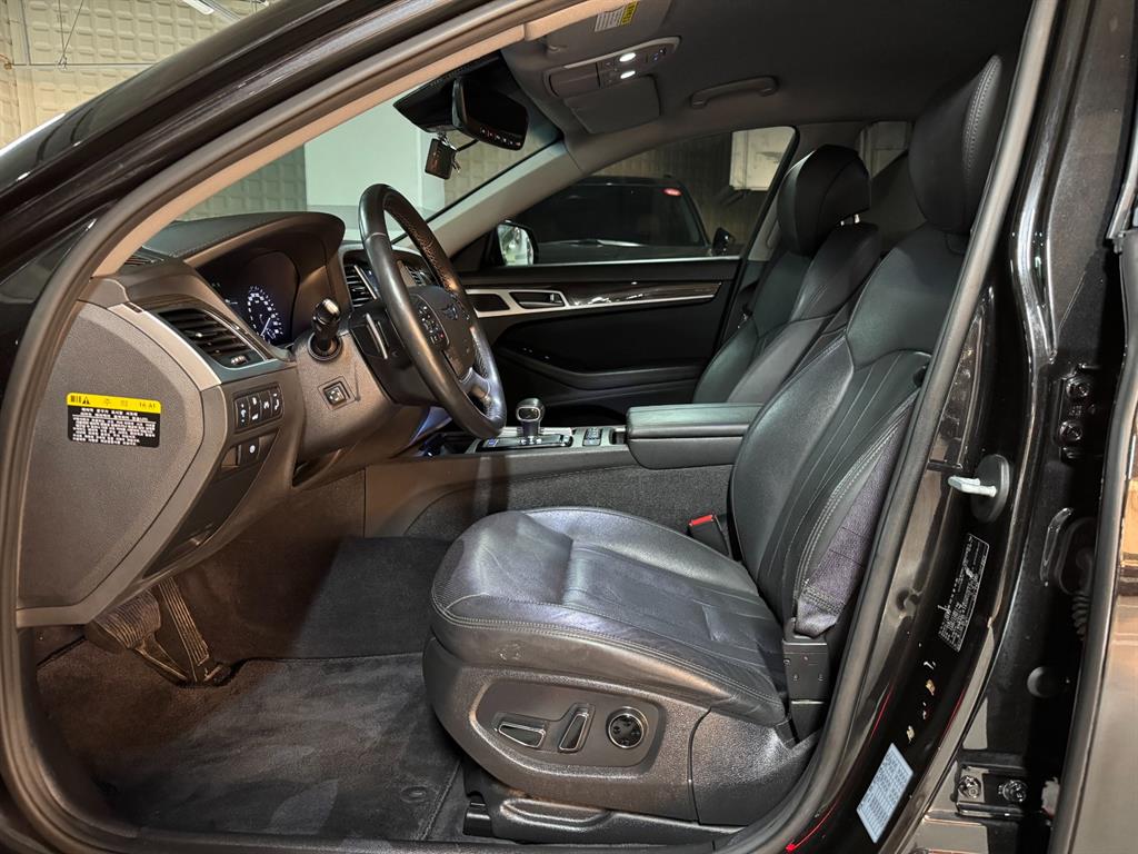 Genesis G80 - Vista 6