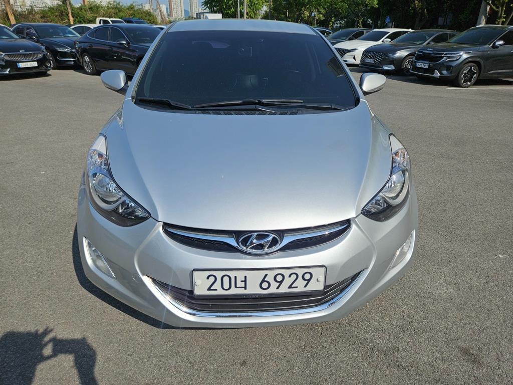 HYUNDAI Avante 2012 Gris - Importación desde Corea - HF Imports Iquique - Foto 1