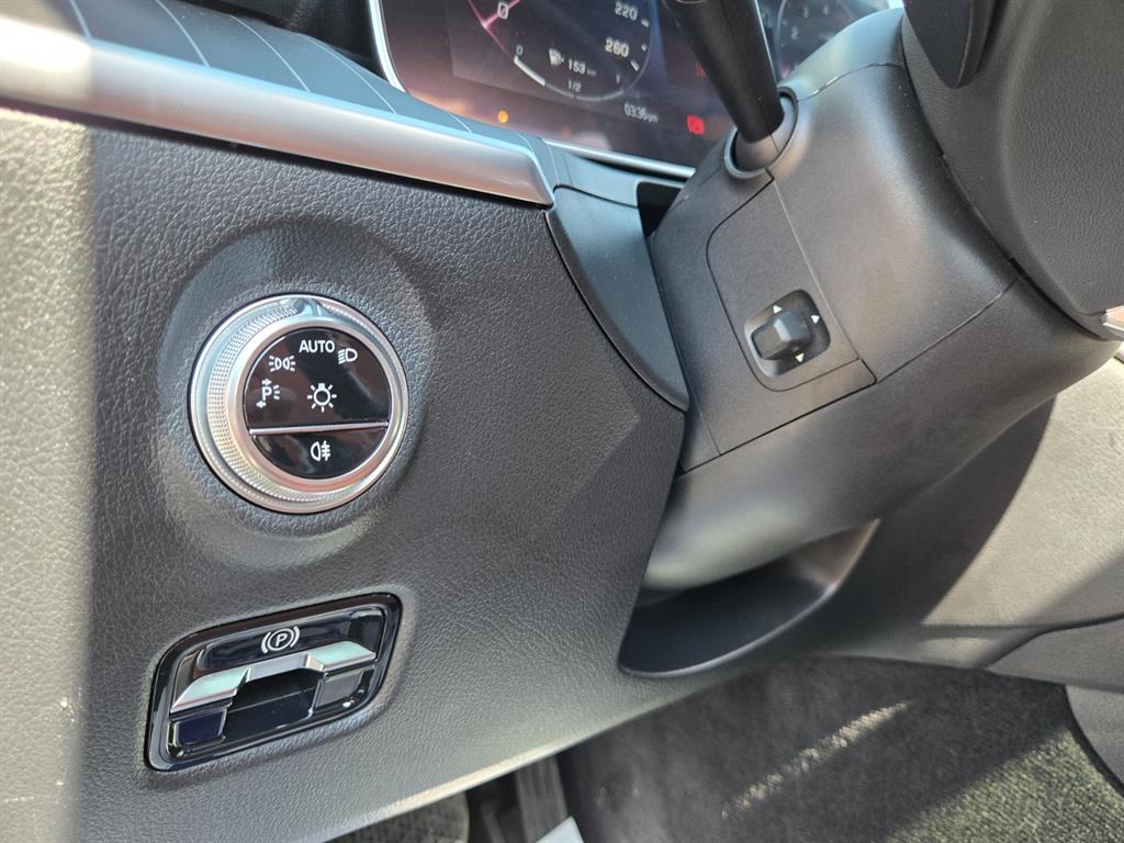 Mercedes Benz C Class - Vista 11