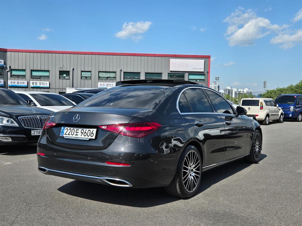 Mercedes Benz C Class - Vista 4