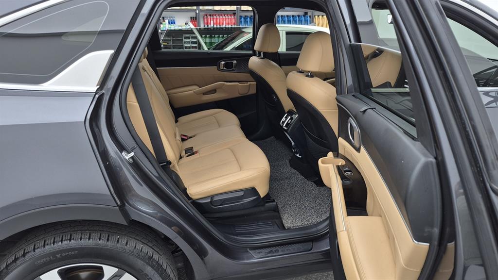 KIA Sorento - Vista 7