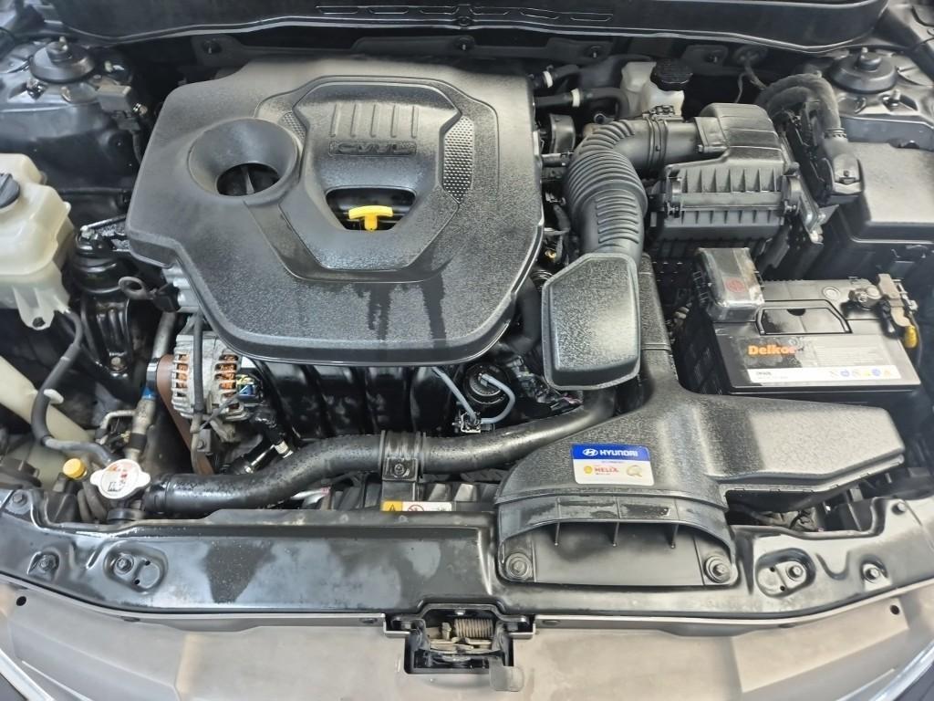 HYUNDAI Sonata - Vista 5