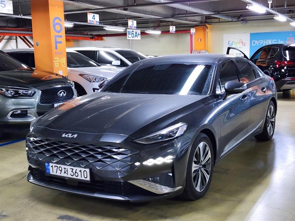 KIA K8 - Vista 3