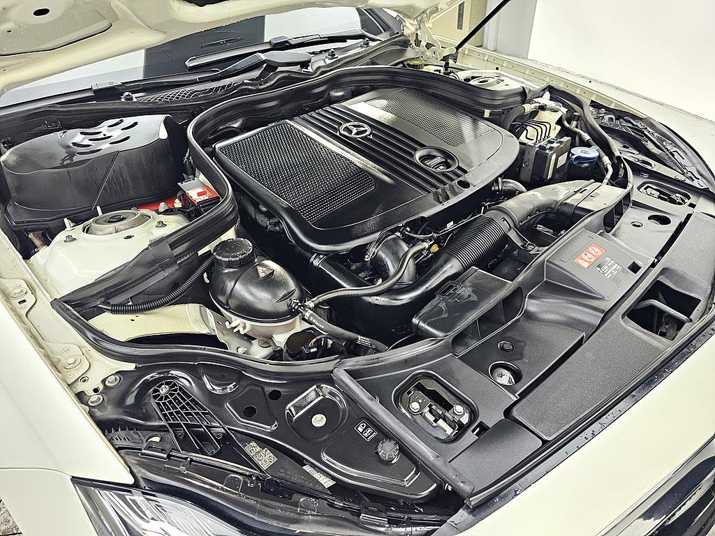 Mercedes Benz CLS Class - Vista 6