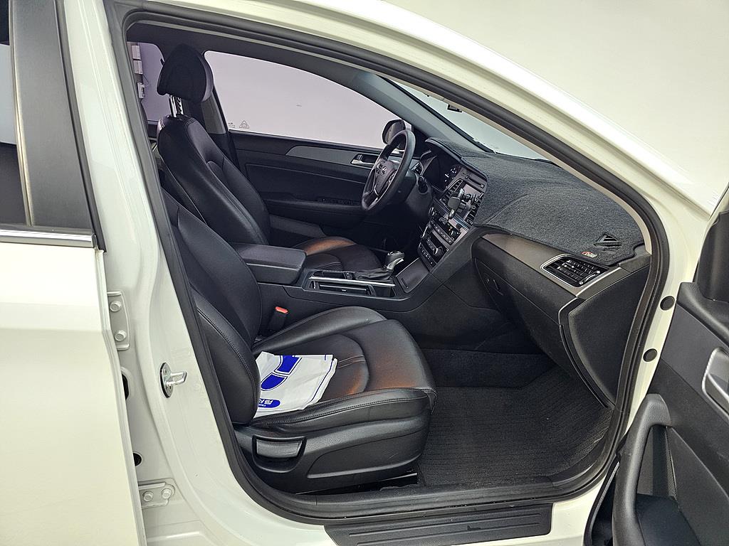 HYUNDAI Sonata - Vista 11