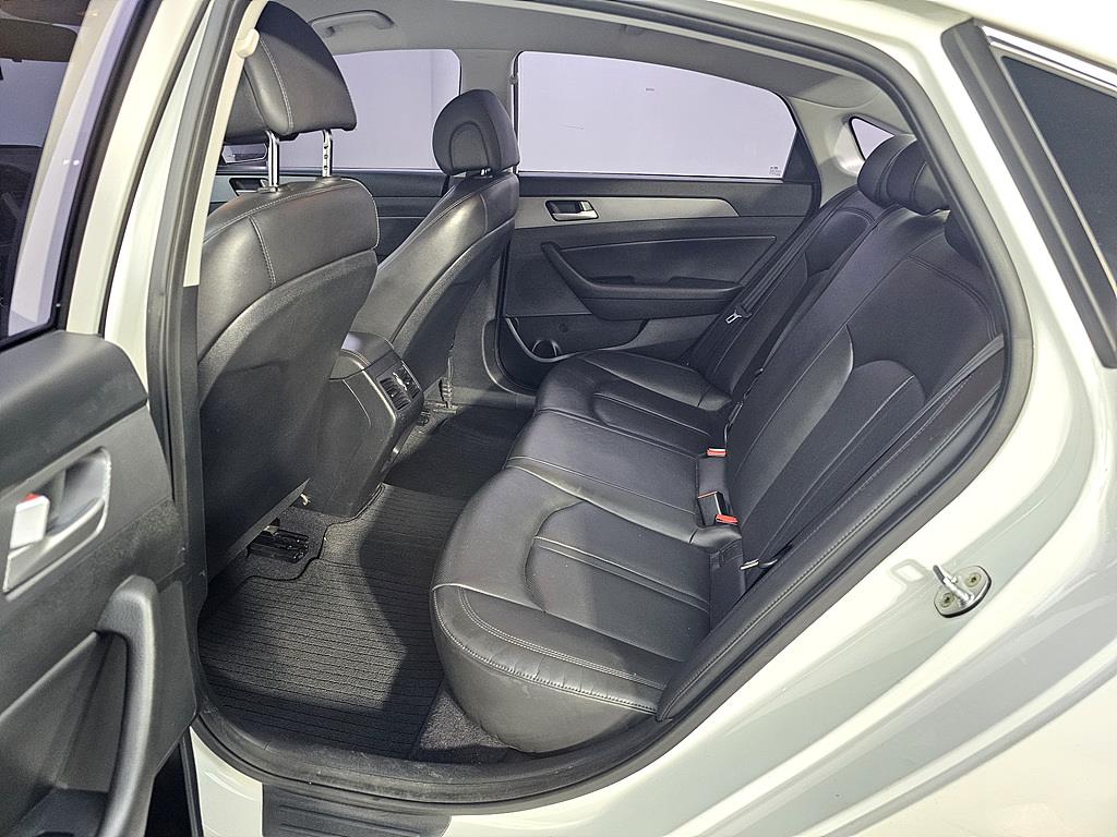 HYUNDAI Sonata - Vista 9