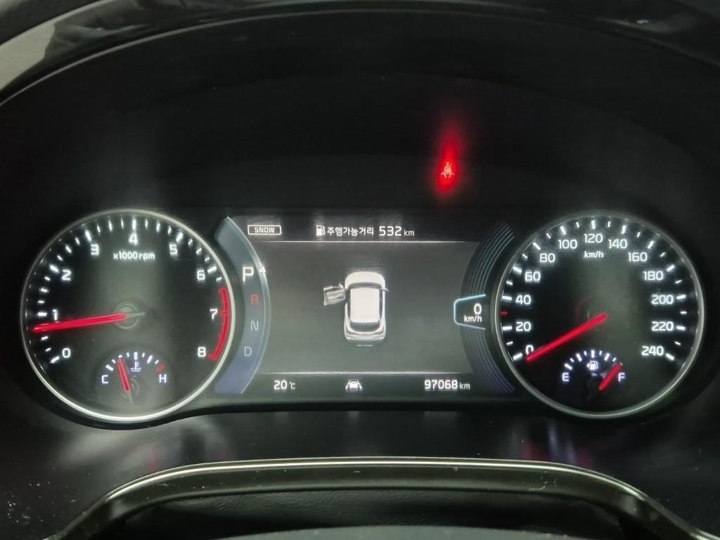 KIA Seltos - Vista 6
