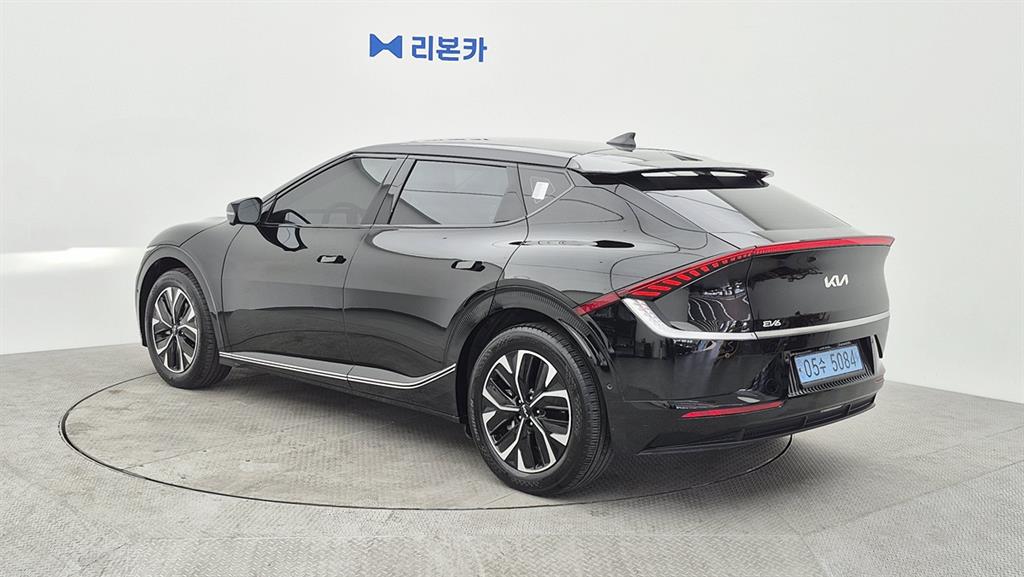 KIA EV6 - Vista 4