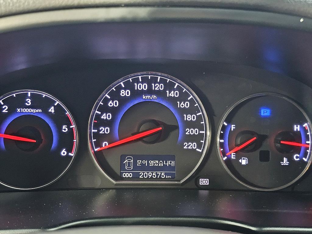HYUNDAI Santa Fe - Vista 7