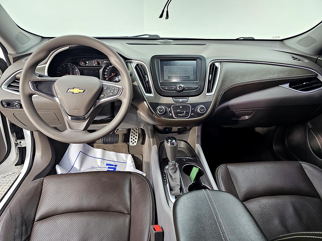 Chevrolet Malibu - Vista 5
