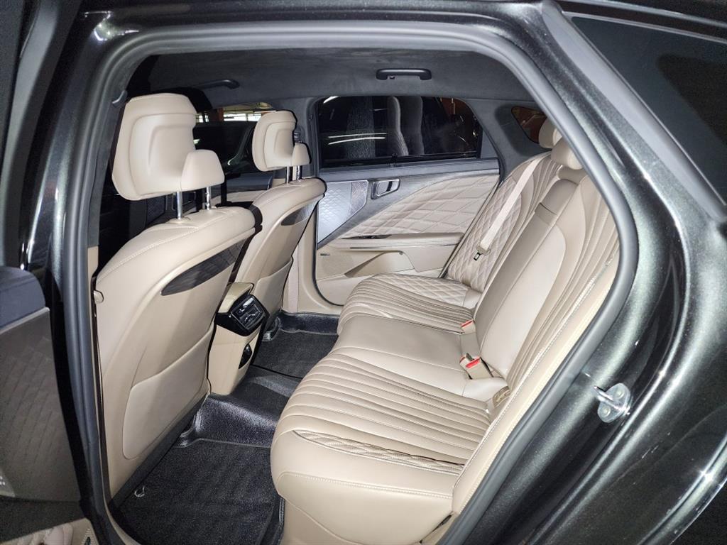 KIA K8 - Vista 8