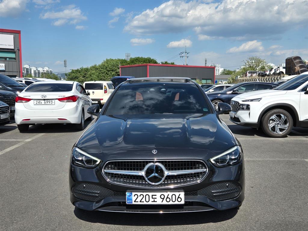 Mercedes Benz C Class 2024 Gris - Importación desde Corea - HF Imports Iquique - Foto 1