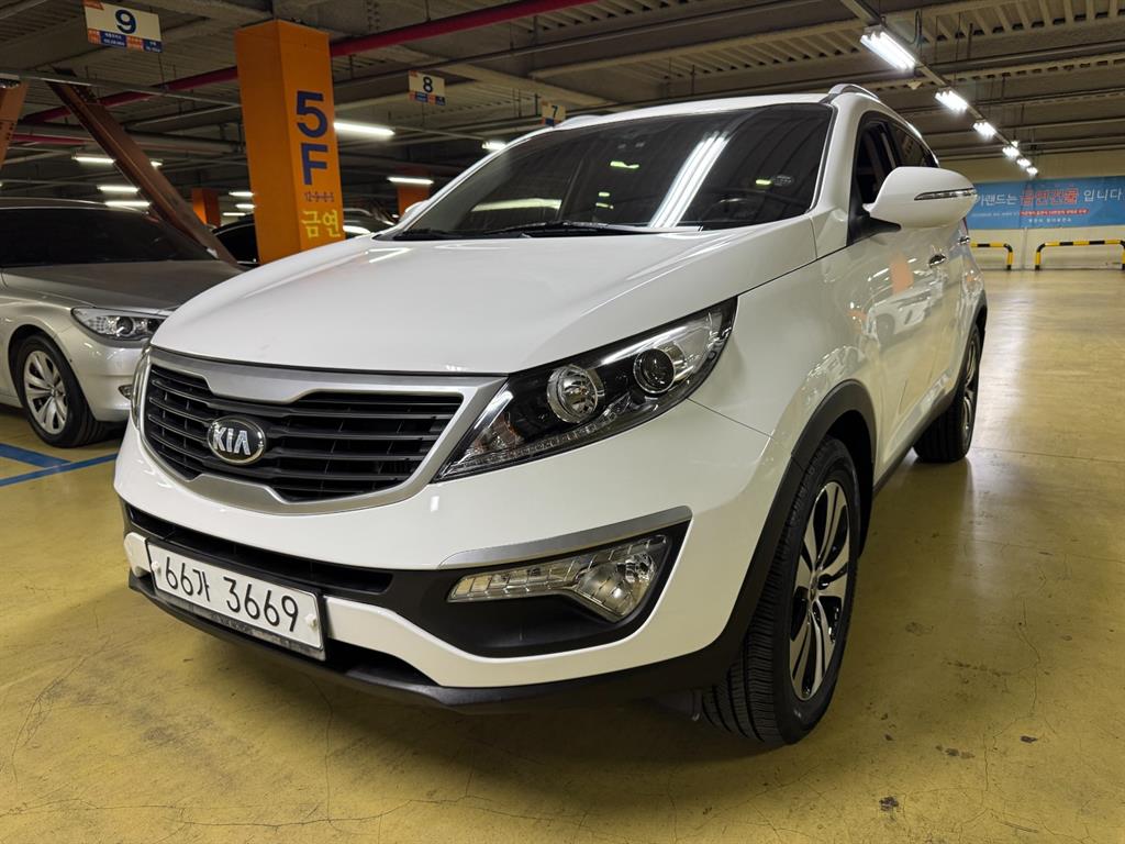 KIA Sportage 2013 Blanco - Importación desde Corea - HF Imports Iquique - Foto 1