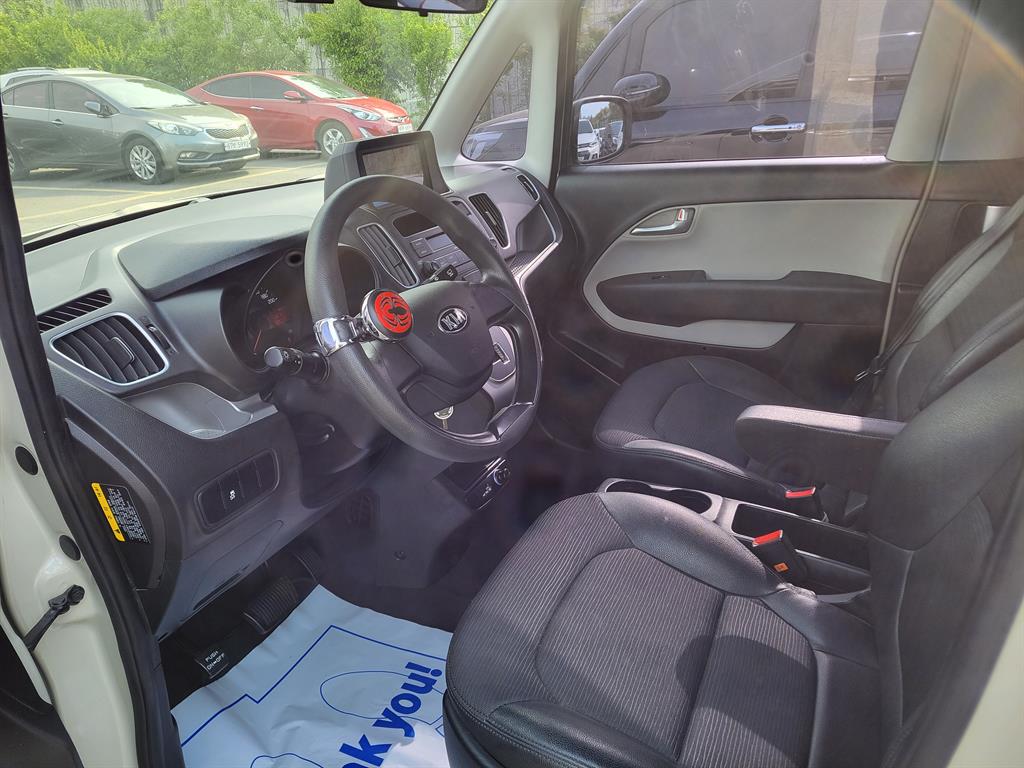 KIA Ray - Vista 5