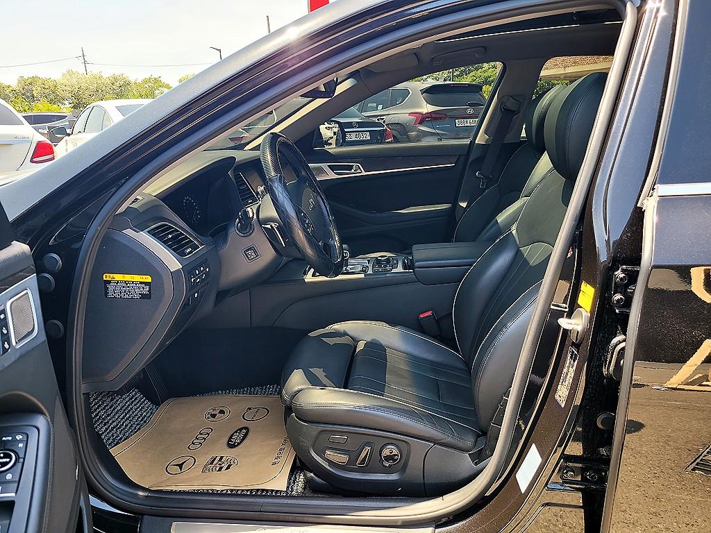 Genesis G80 - Vista 6