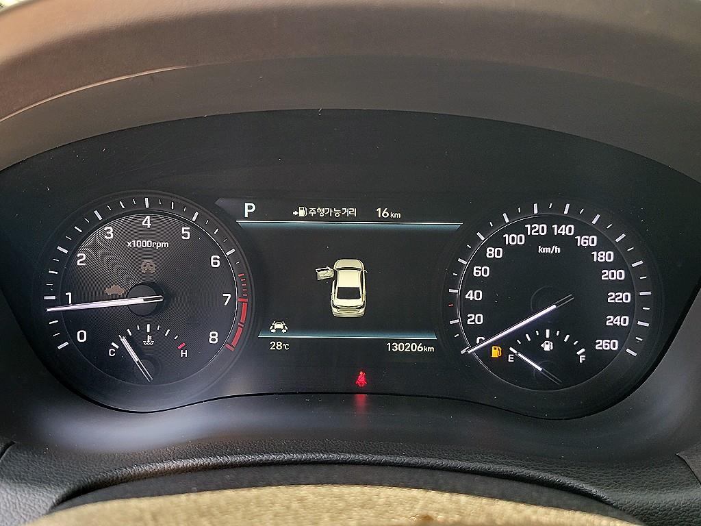 Genesis G80 - Vista 9