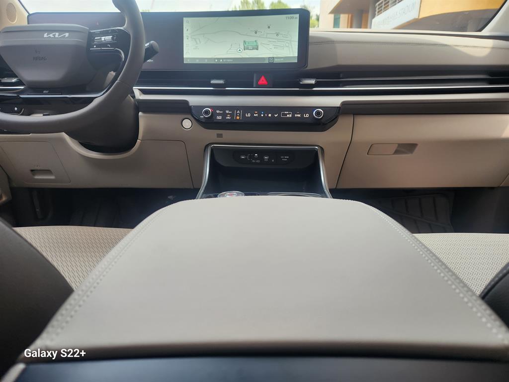 KIA Carnival - Vista 10