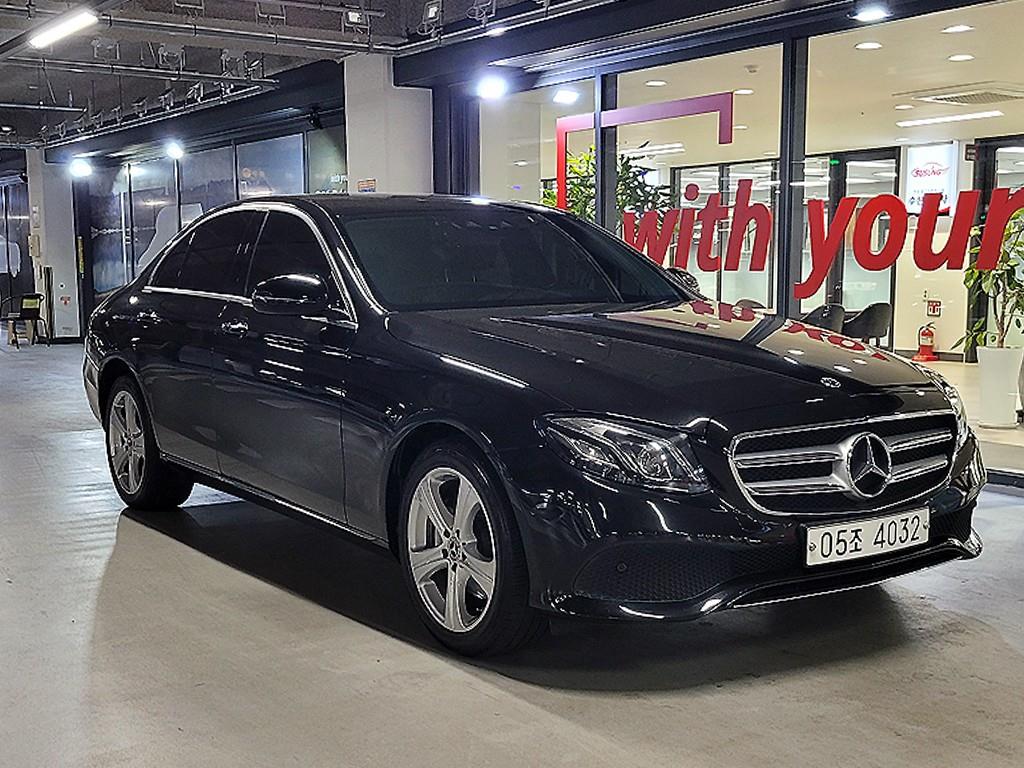 Mercedes Benz E class 2018 Negro - Importación desde Corea - HF Imports Iquique - Foto 1