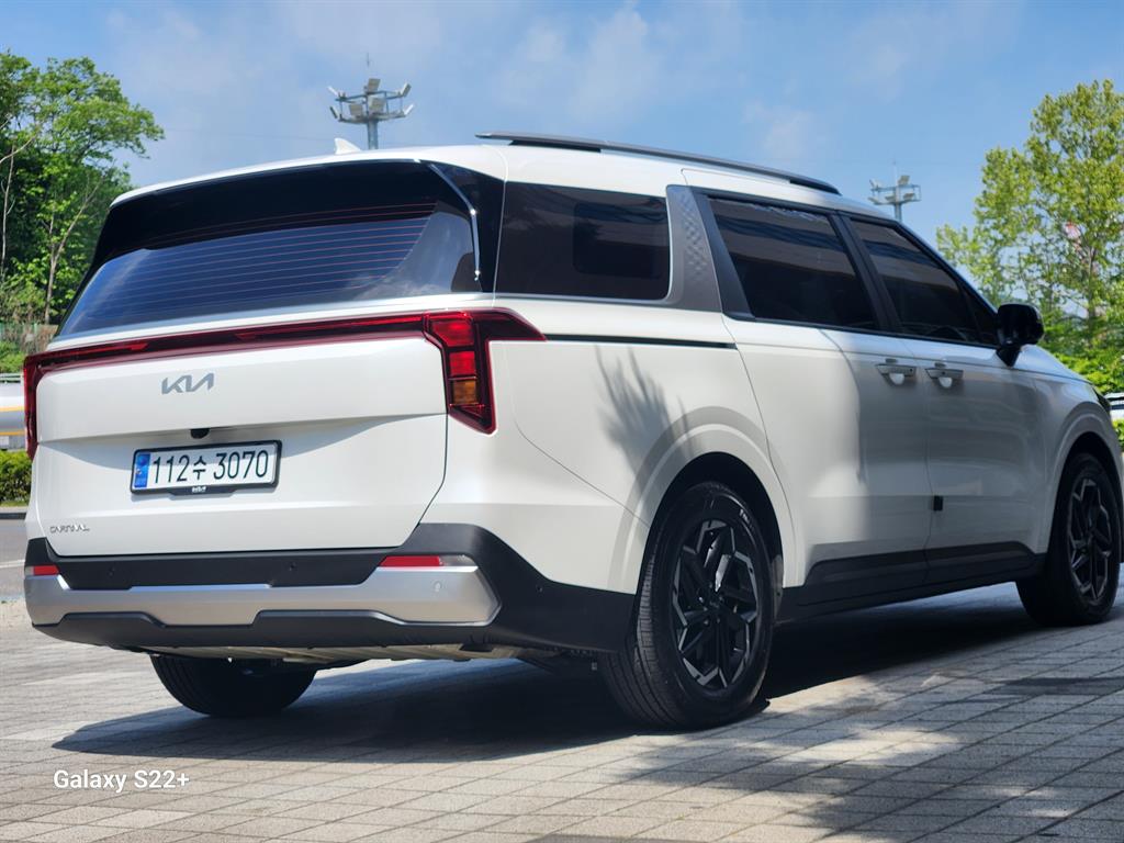 KIA Carnival - Vista 2
