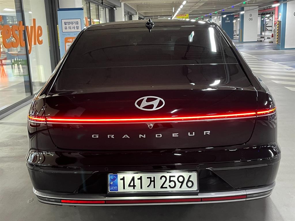 HYUNDAI Grandeur - Vista 5