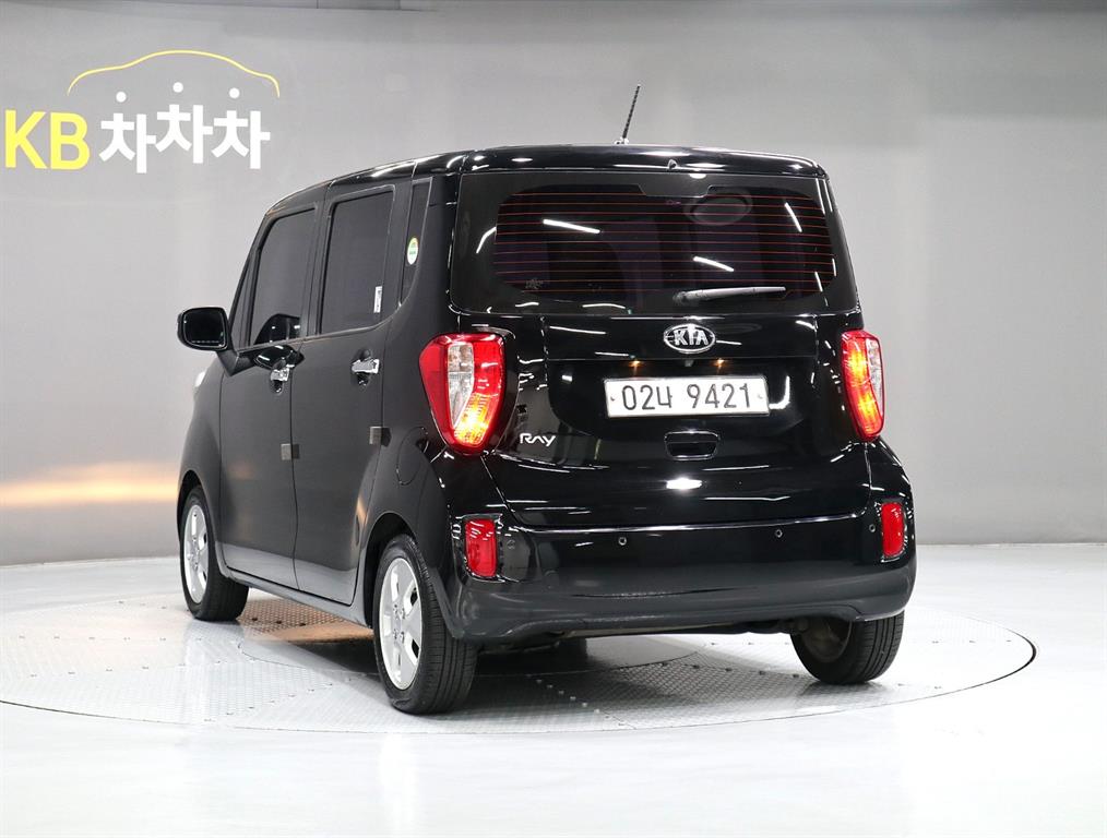 KIA Ray - Vista 4