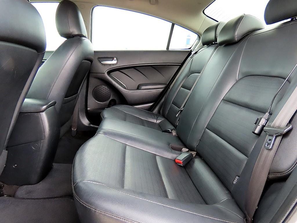 KIA K3 - Vista 6