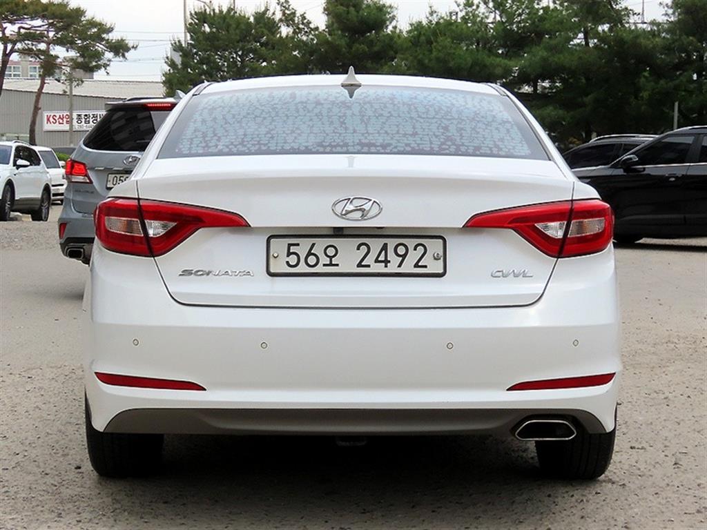 HYUNDAI Sonata - Vista 4