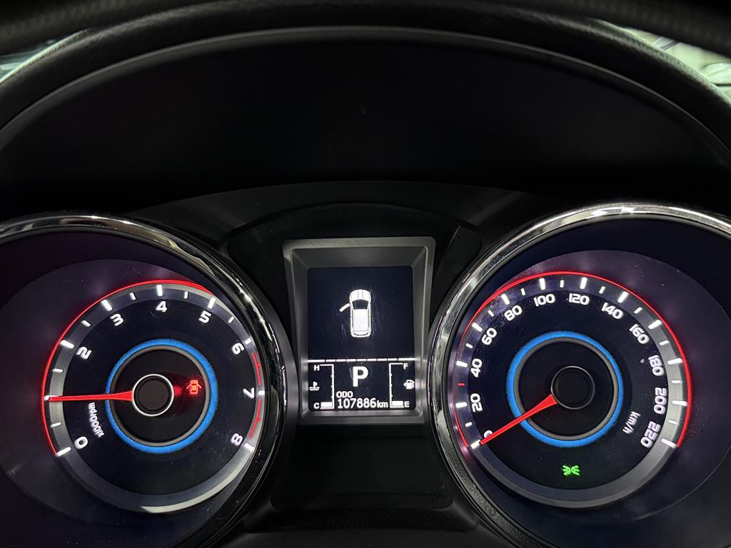 Ssangyong Tivoli 2016 Blanco - Importación desde Corea - HF Imports Iquique - Foto 13