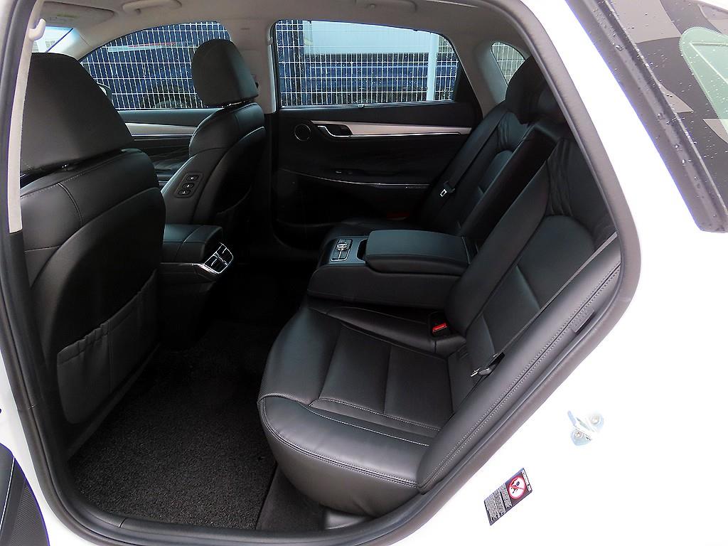 HYUNDAI Grandeur - Vista 6