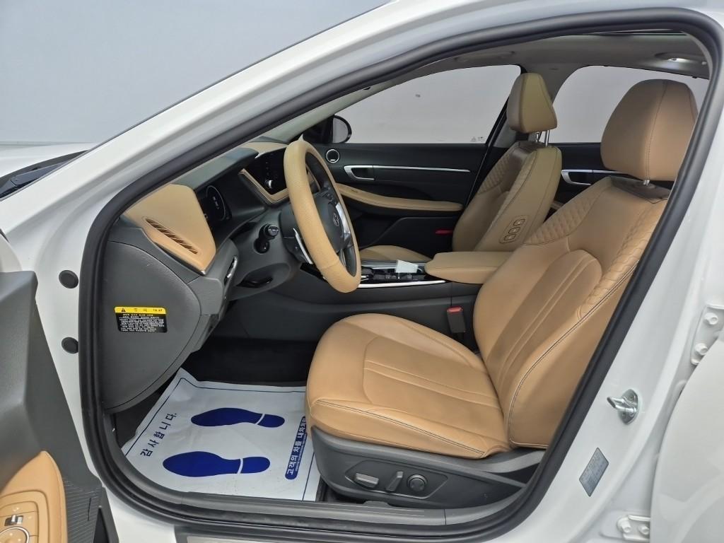 HYUNDAI Sonata - Vista 11