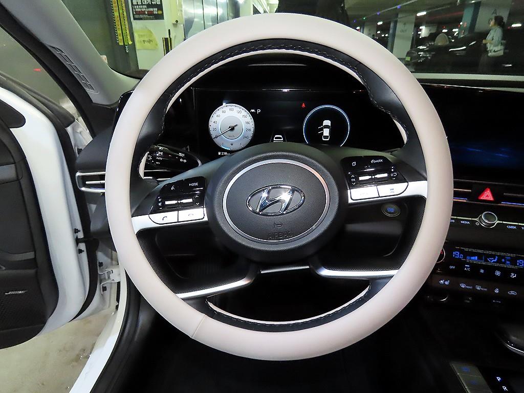 HYUNDAI Avante - Vista 8