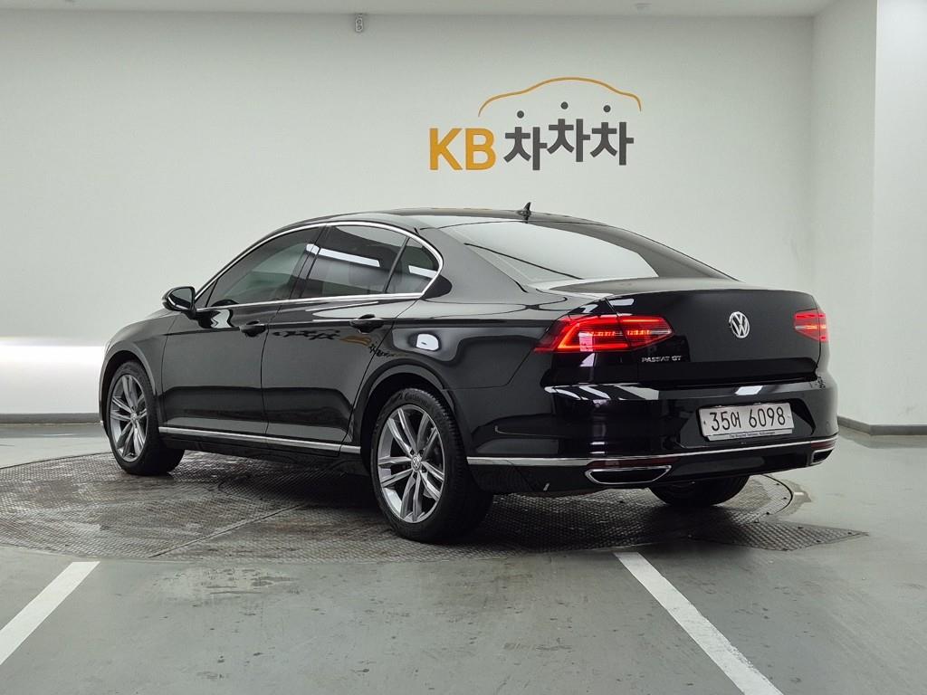 Volkswagen Passat - Vista 3