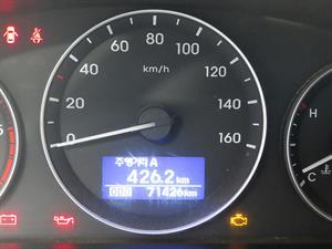 HYUNDAI Starex - Vista 12