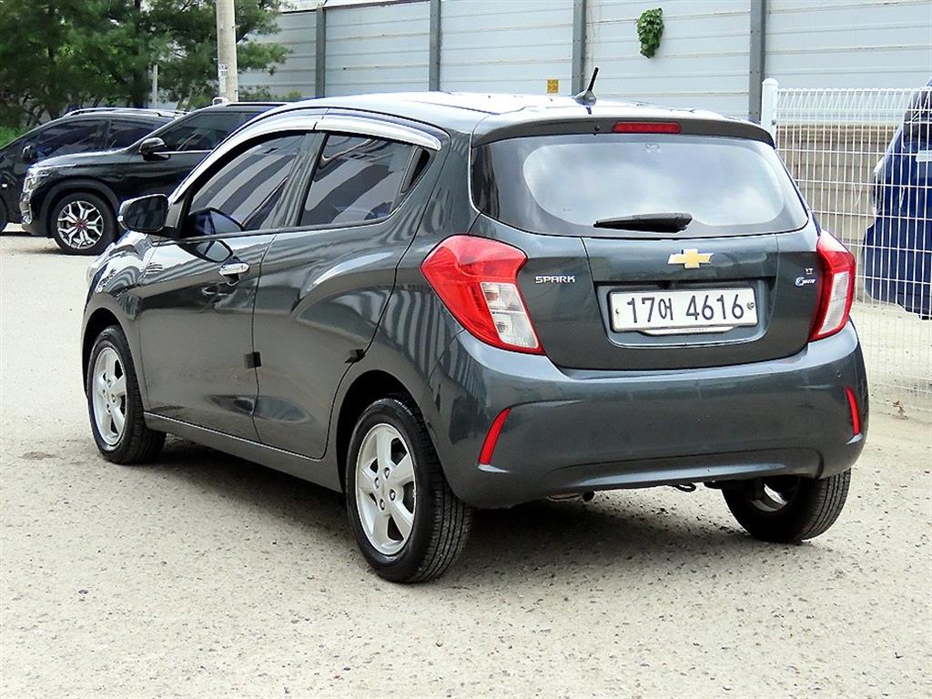 Chevrolet Spark - Vista 3