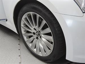 HYUNDAI Equus - Vista 10