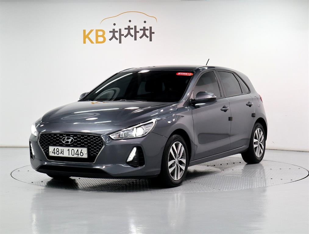 HYUNDAI i30 2018 Gris - Importación desde Corea - HF Imports Iquique - Foto 1