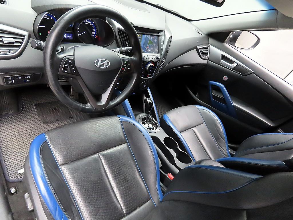 HYUNDAI Veloster - Vista 7