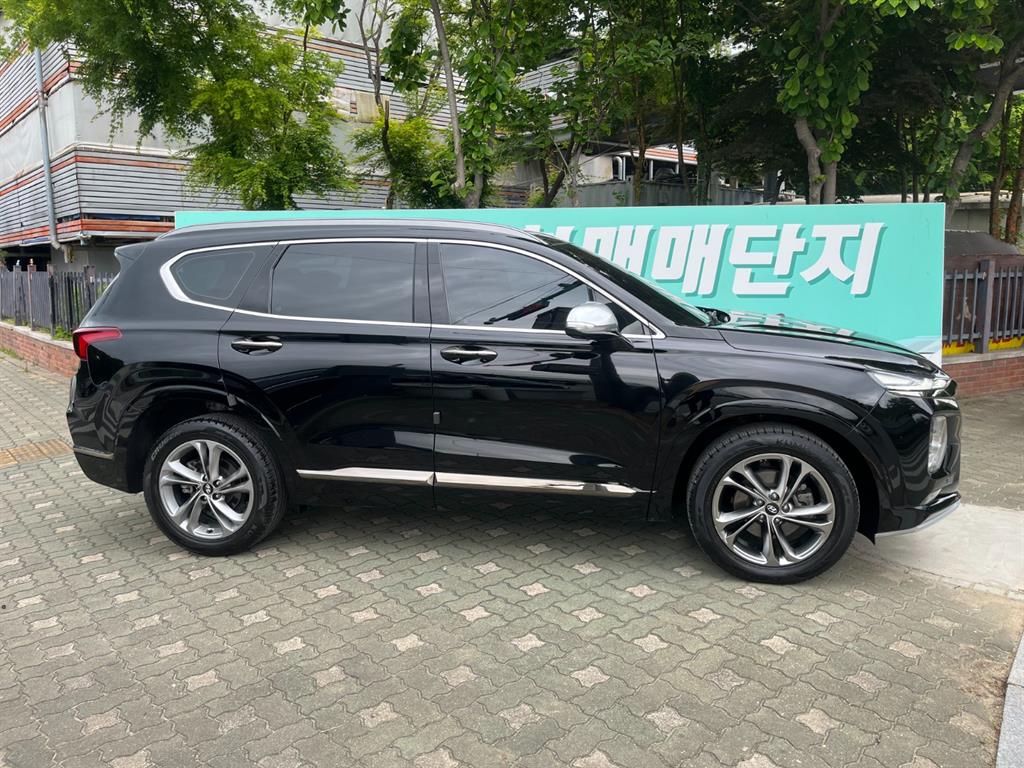 HYUNDAI Santa Fe - Vista 3