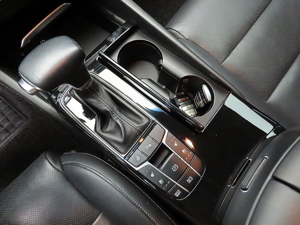 KIA K7 - Vista 10