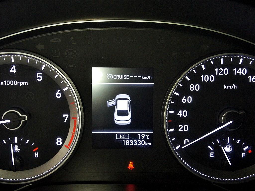 HYUNDAI Grandeur 2019 Negro - Importación desde Corea - HF Imports Iquique - Foto 9
