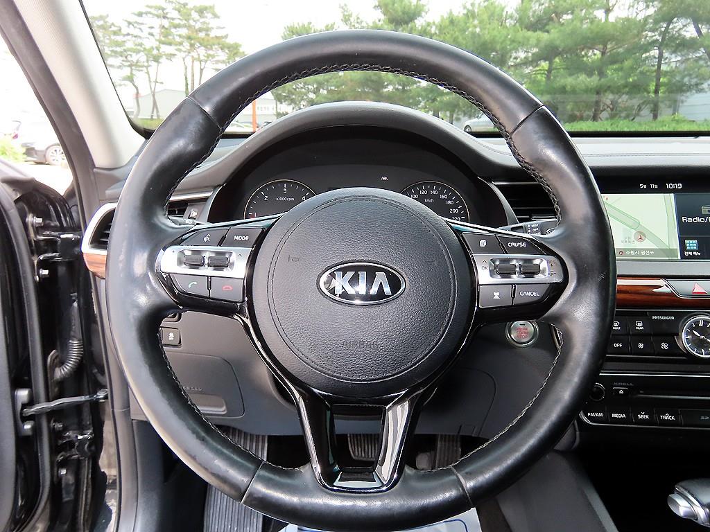 KIA K7 - Vista 8