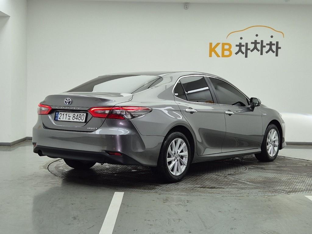 Toyota Camry - Vista 4