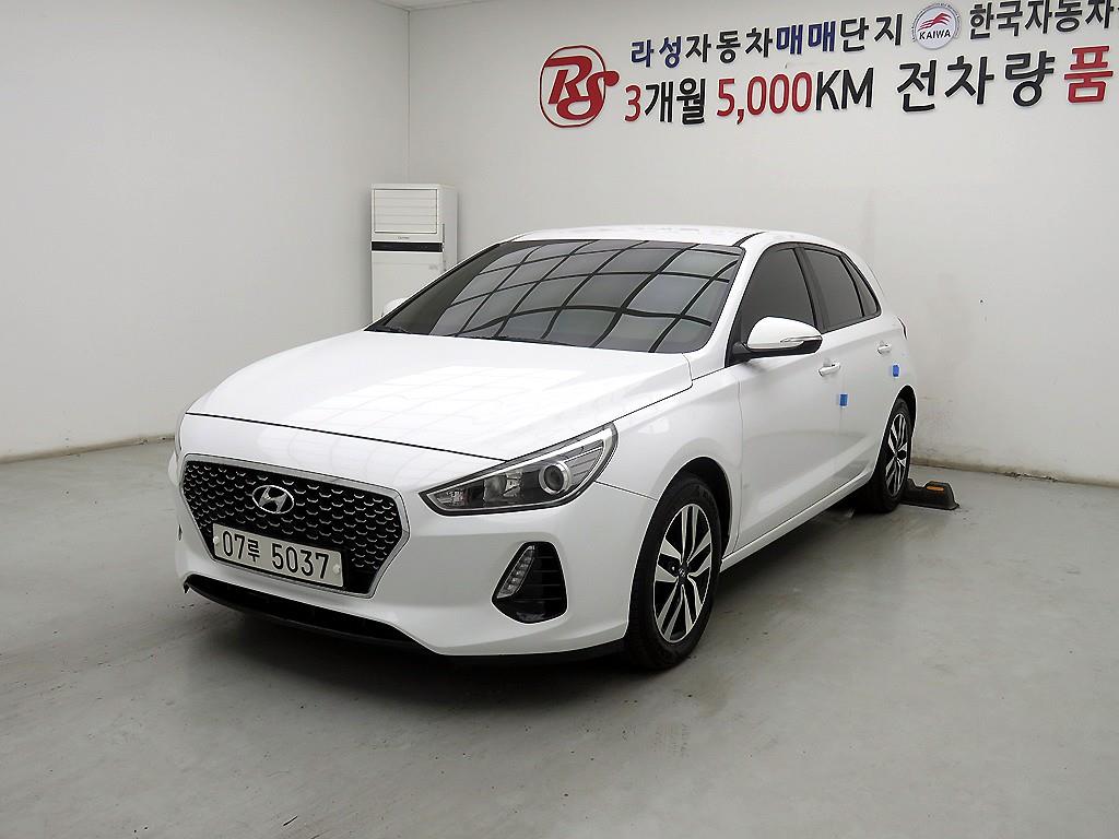 HYUNDAI i30 - Vista 2