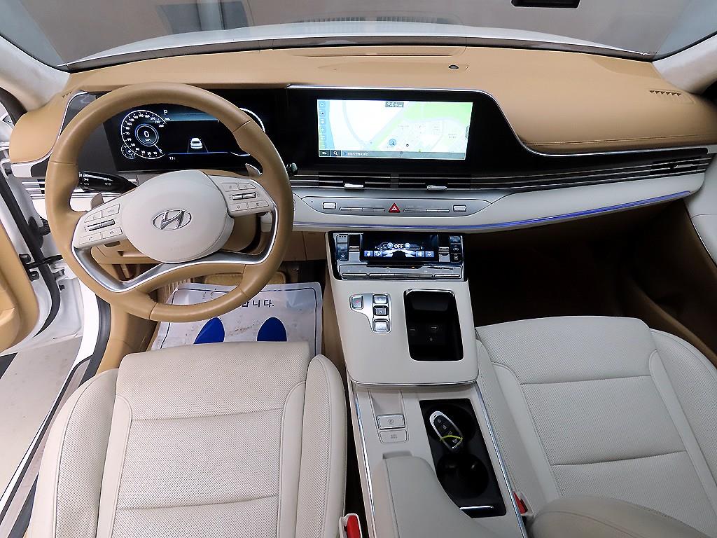 HYUNDAI Grandeur - Vista 7