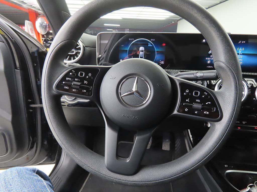 Mercedes Benz A Class - Vista 8