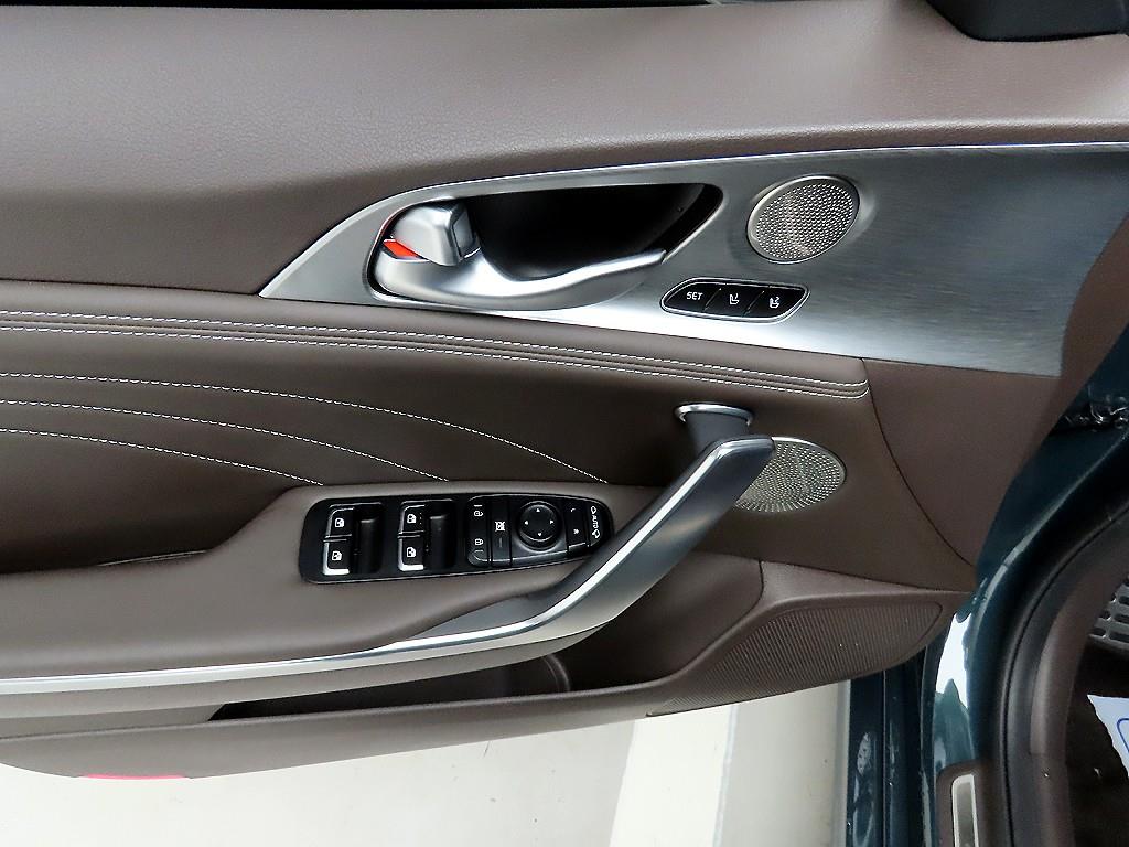 KIA Stinger - Vista 11