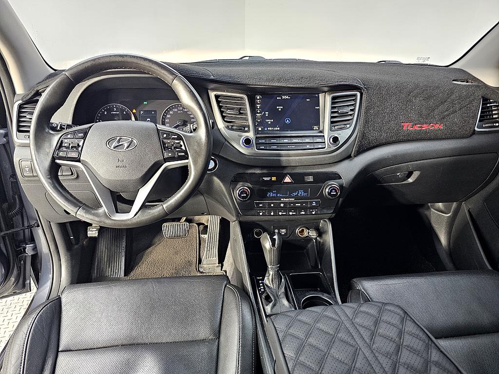 HYUNDAI Tucson - Vista 5